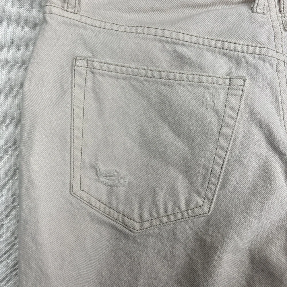 We The Free Women's 26 Button Fly Shorts, Off-White,‎ Distressed, Free People